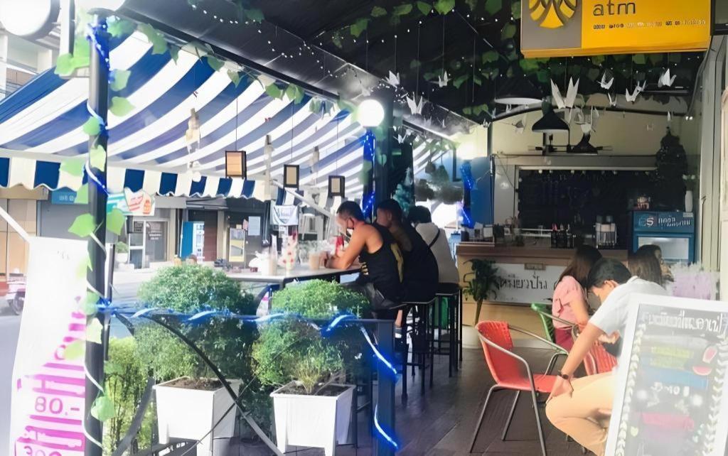 Buddy Place Bangkok Extérieur photo